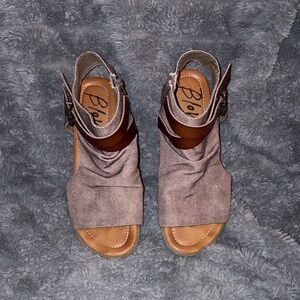 Blowfish Women's Tan and Brown Sandals